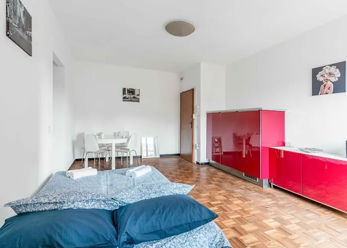 Apartament Mi8 -10 Minutes From The Duomo- Large *