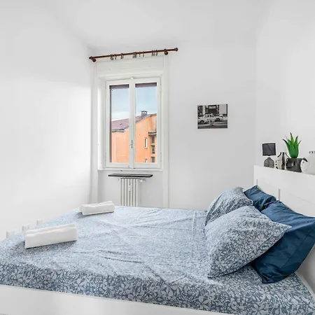 Appartement Mi8 -10 Minutes From The Duomo- Large Milan