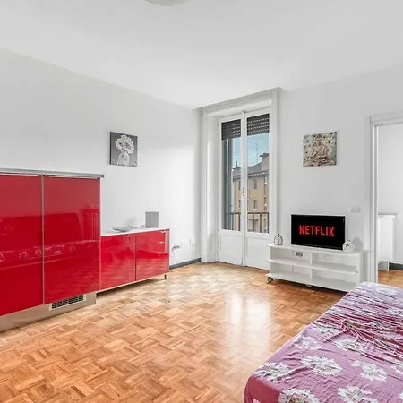 Mi8 -10 Minutes From The Duomo- Large Appartement *